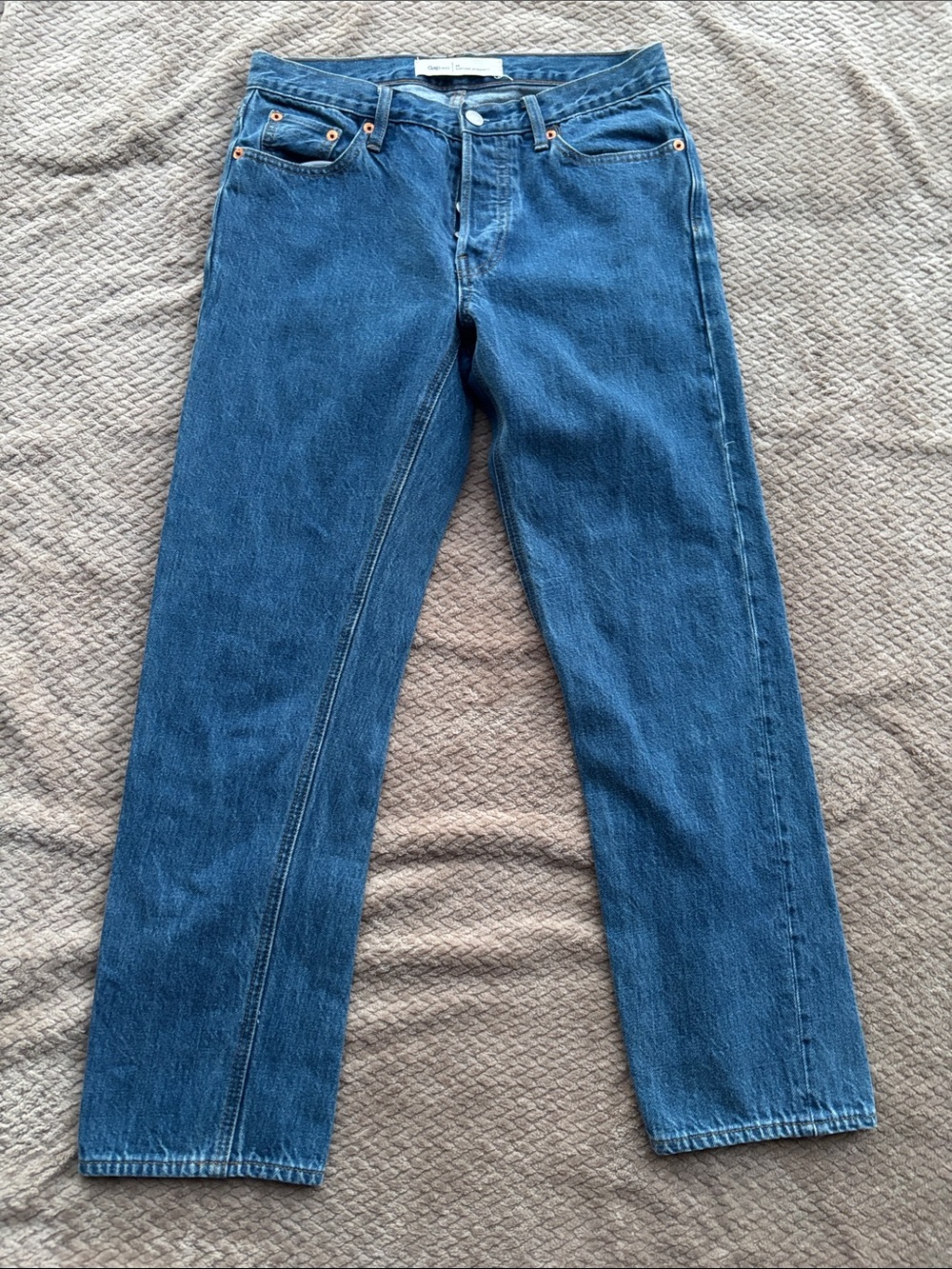 GAP Straight-Leg Jeans in Medium Blue